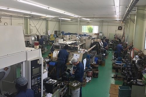 白鳥精機 工場内