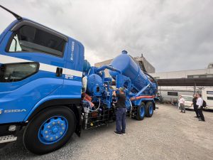 都市管理サービス株式会社_230705新車両